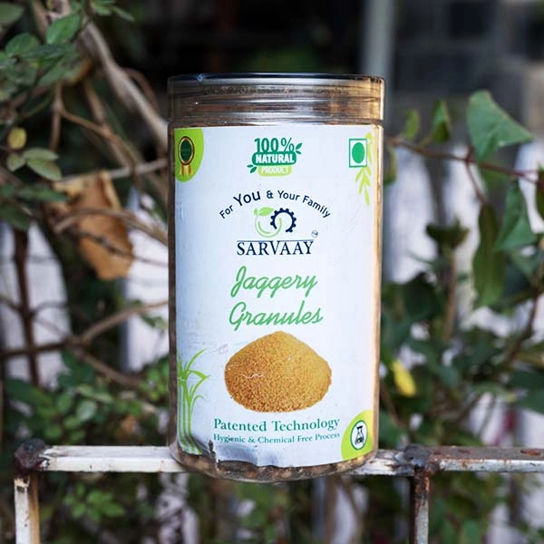 Indulge in the SARVAAY pure sweetness of 100% natural jaggery granules powder.